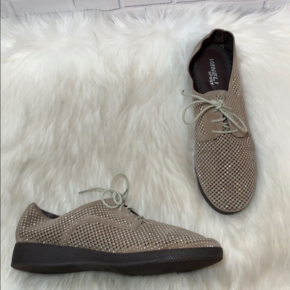 Van Eli‎ Sport Aleria Laser Cut Sneakers Sz 11